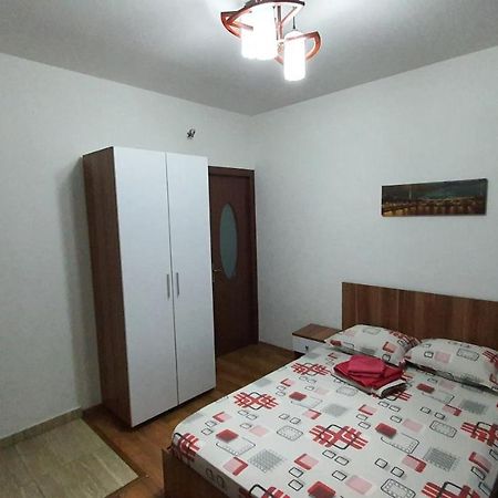 Pensiune Fundeni- Dragonul Rosu Bukarest Exterior foto