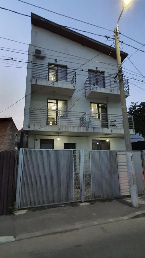 Pensiune Fundeni- Dragonul Rosu Bukarest Exterior foto