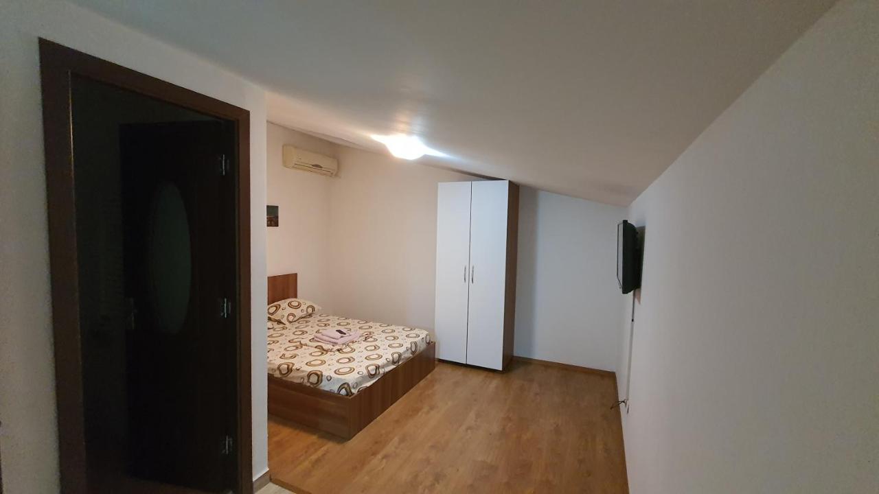 Pensiune Fundeni- Dragonul Rosu Bukarest Exterior foto
